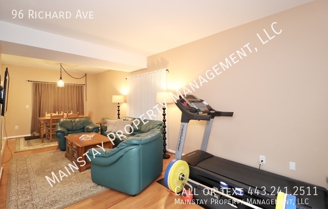 96 RICHARD AVE