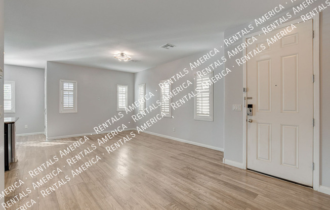 8271 SOUTHERN CROSS AVE