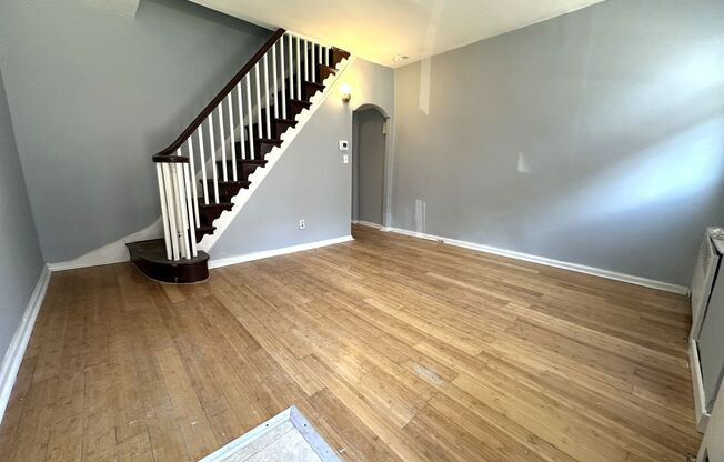 Gorgeous 2-Bedroom Townhome in Point Breeze! Available NOW!