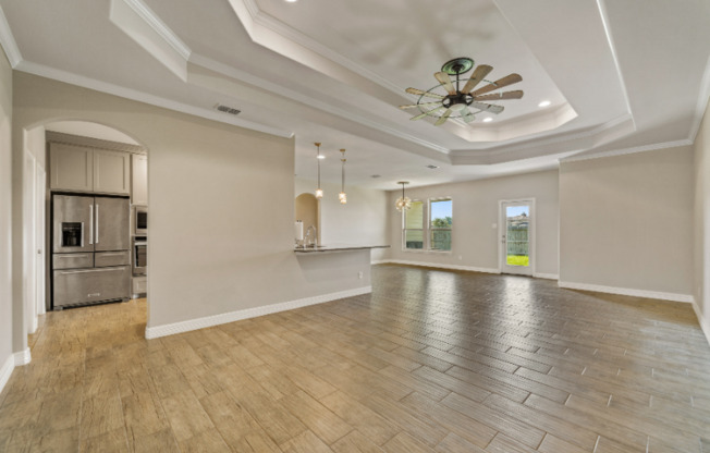 7721 DOVE HOLW