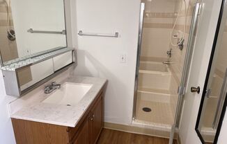 1 bed, 1 bath, $2,500, Unit Waikiki Park Heights