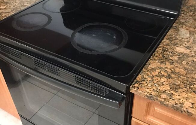 3 beds, 2 baths, 1,079 sqft, $2,900, Unit 13820-205