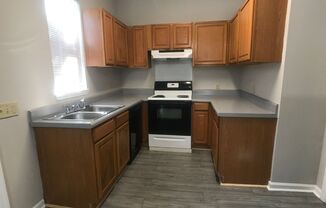 2 beds, 1 bath, 1,222 sqft, $1,695, Unit B