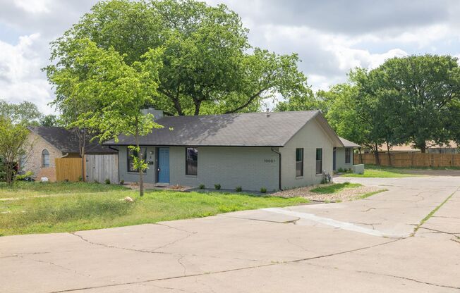 Charming 3-Bedroom Home in Quail Creek West – Prime North Austin Location!