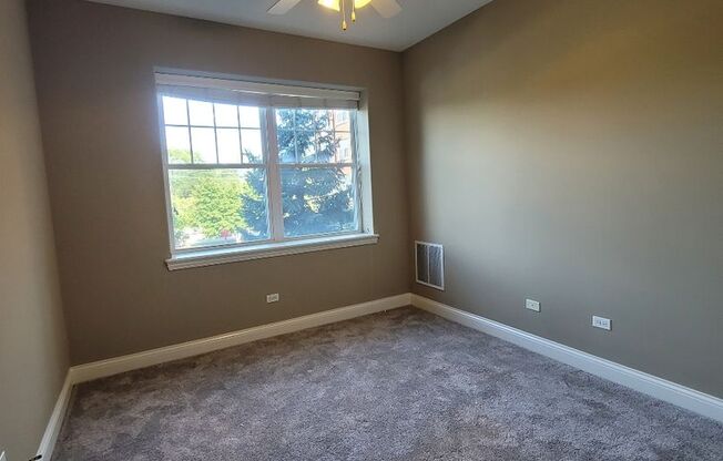 2 beds, 2 baths, 1,474 sqft, $2,250, Unit 127