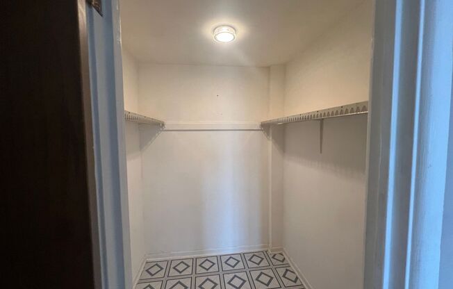 2 beds, 2 baths, 950 sqft, $2,200, Unit 2310#203