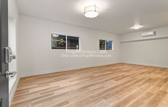 Modern Lake Grove Studio – AC + Covered Parking! DEPOSIT SPECIAL