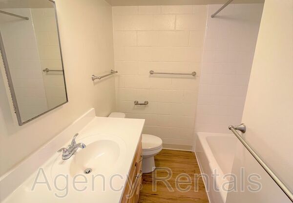 1019 Punahou St