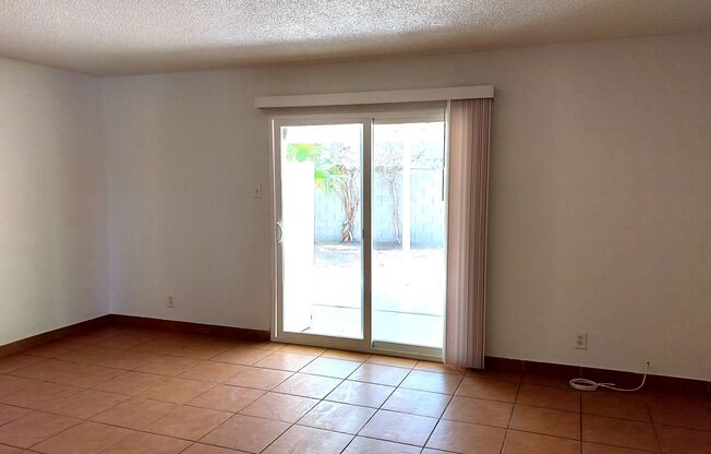 5821 EUGENE AVE