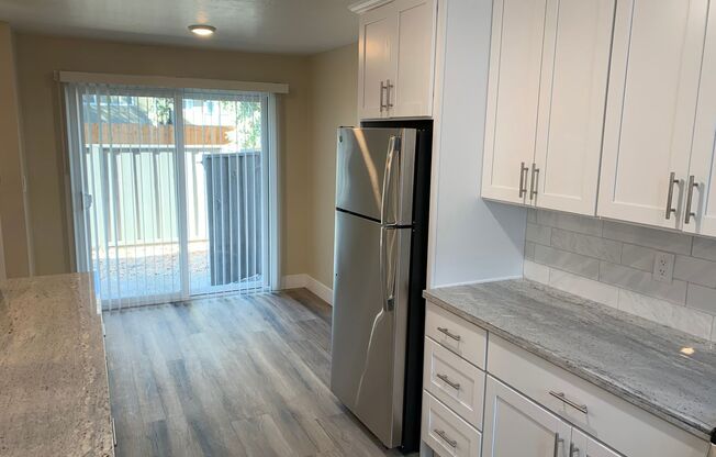 2 beds, 1 bath, 935 sqft, $3,595, Unit #3