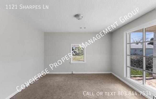 1121 SHARPES LN