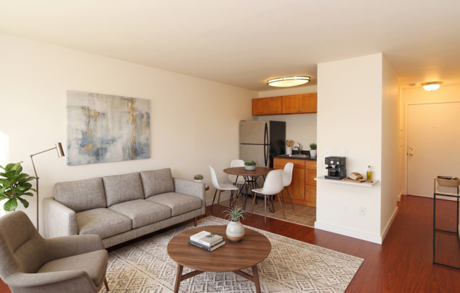 Studio, 1 bath, $1,195, Unit C-303