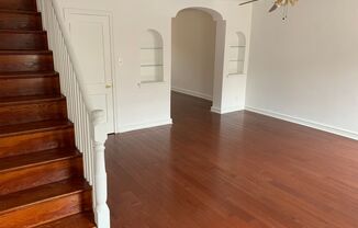 3 beds, 1 bath, $1,600