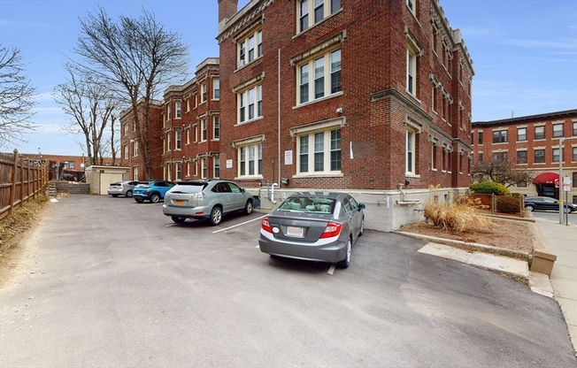 2 beds, 1 bath, 800 sqft, $3,295, Unit 5