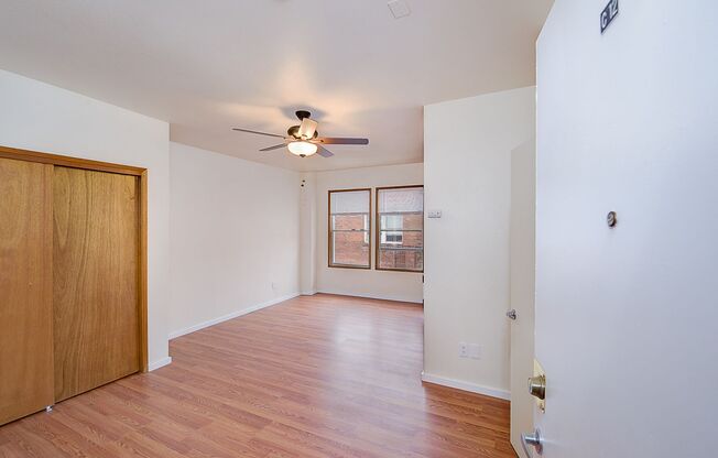 Studio, 1 bath, 400 sqft, $1,150, Unit C12