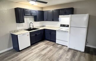 3 beds, 1.5 baths, 1,000 sqft, $1,345, Unit Unit #21