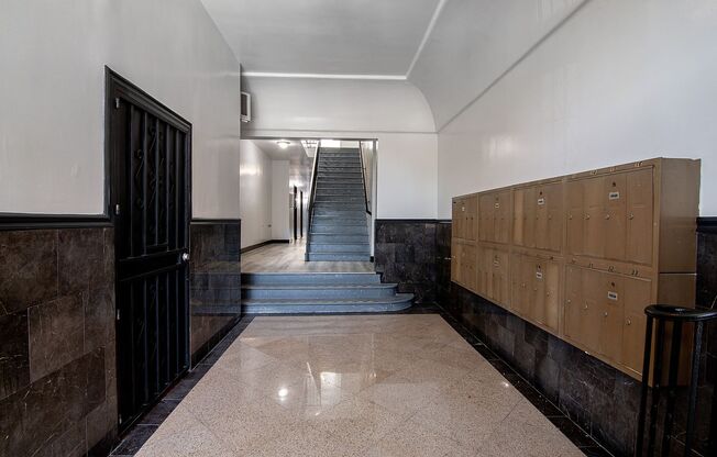 1 bed, 1 bath, 307 sqft, $1,495.83, Unit 32