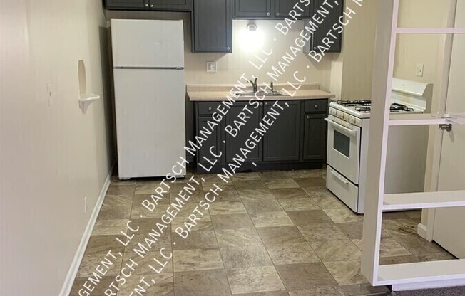 7115 W APPLETON AVE