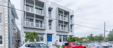 765 NW 1 ST