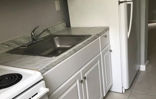2 beds, 1 bath, 750 sqft, $1,800, Unit 5250-3