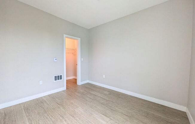 1 bed, 1 bath, 427 sqft, $1,395, Unit 416