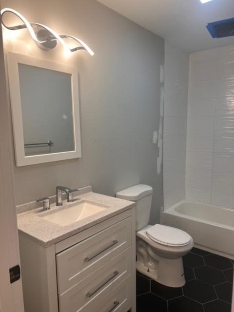 3 beds, 2 baths, 900 sqft, $3,300, Unit 2