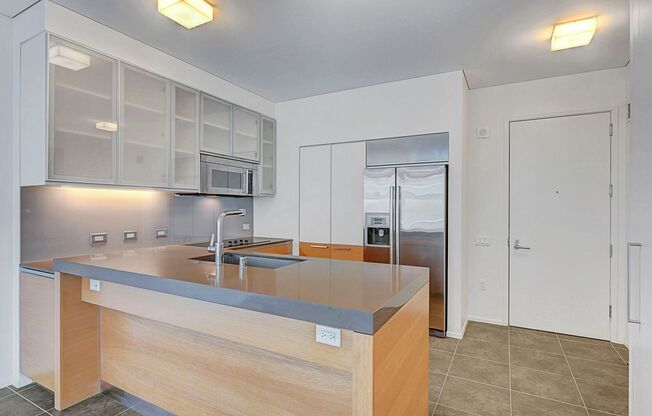 1 bed, 1 bath, $2,825