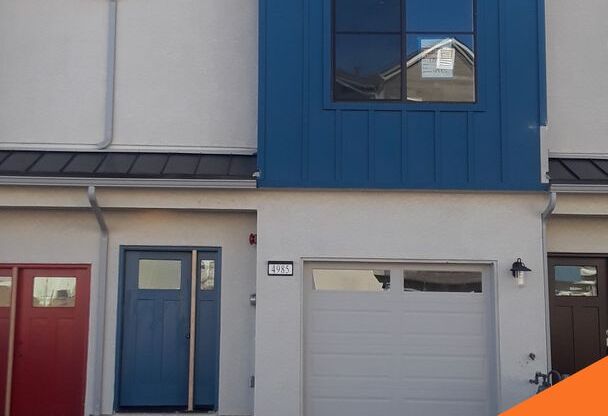 Townhome with garage and double en-suite!