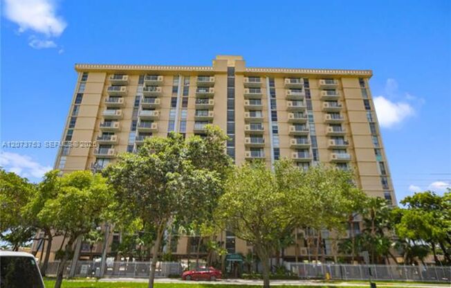 2 beds, 2 baths, $3,000, Unit # 1204