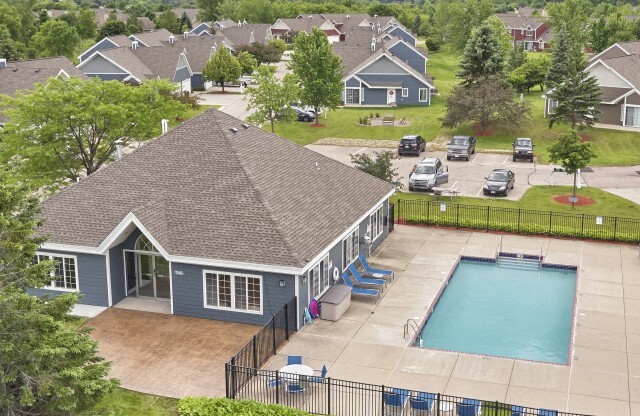 Mequon Trail Townhomes - Clubhouse & Pool