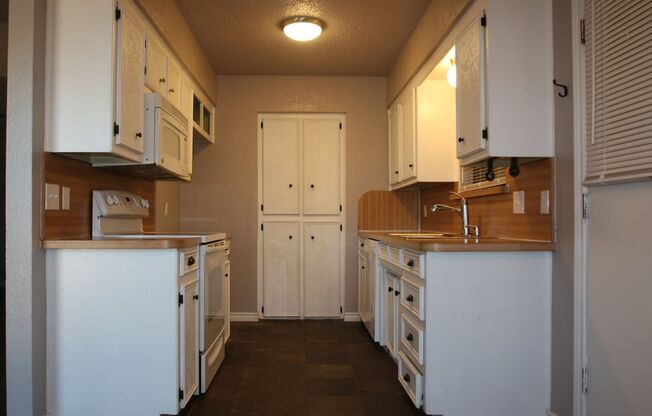 Cozy 3/2 Burleson Charmer | Wood-Burning Fireplace | 2-Car Garage | Pet-Friendly