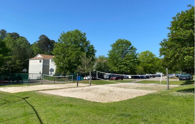 1 Private Bedroom + Bathroom in Shared Condo Near NCSU