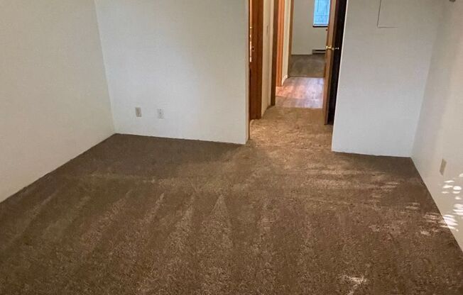 2 beds, 1.5 baths, 900 sqft, $1,600, Unit C105