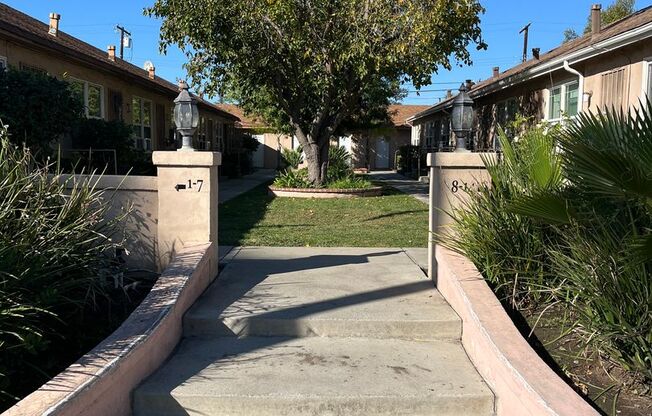 925 N. Azusa Ave.