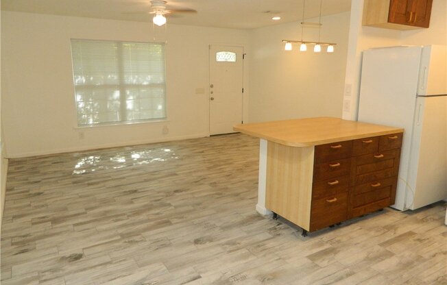 SUPER CONDITION! 290-183 AREA