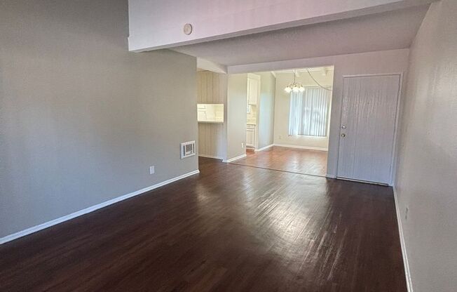 1 bed, 1 bath, 780 sqft, $2,375, Unit 16