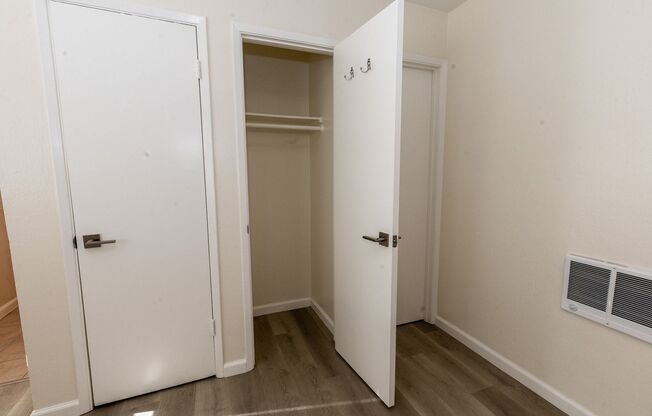 Studio, 1 bath, $1,750, Unit 590 #7