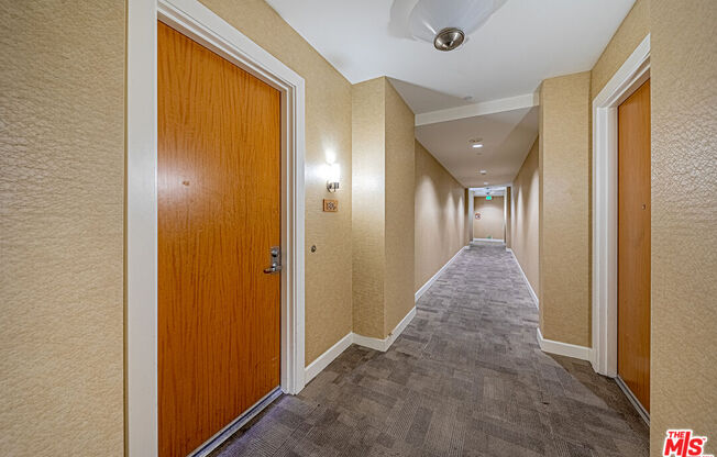2 beds, 3 baths, 1,740 sqft, $3,990, Unit 806