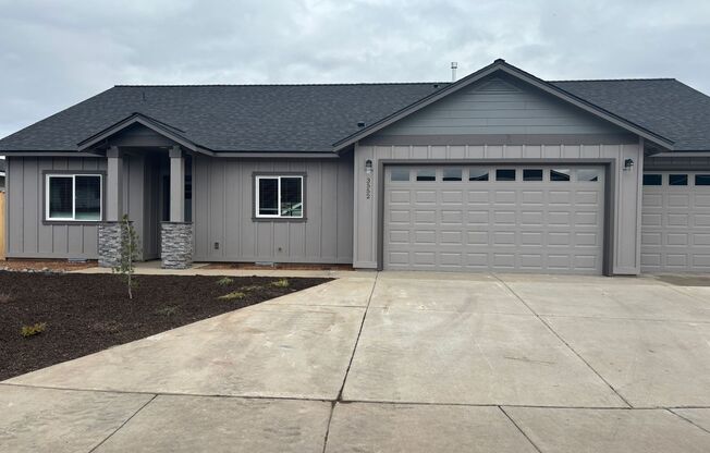 BRAND NEW 3 bedroom home in SW Redmond