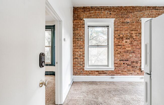 Classic Co-Living Loft in Belltown - SRO