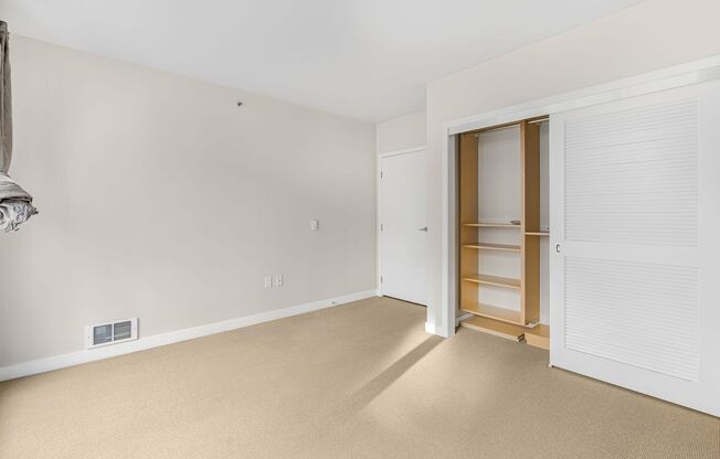 1 bed, 1 bath, $3,200, Unit UNIT 206