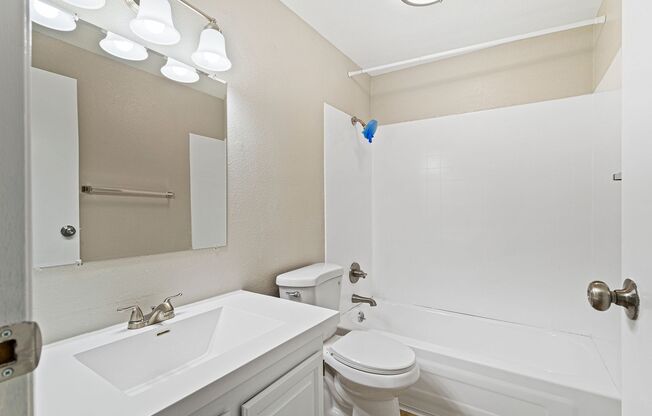 2 beds, 1.5 baths, 960 sqft, $1,750, Unit 18