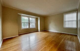 2 beds, 1 bath, $1,195, Unit #2