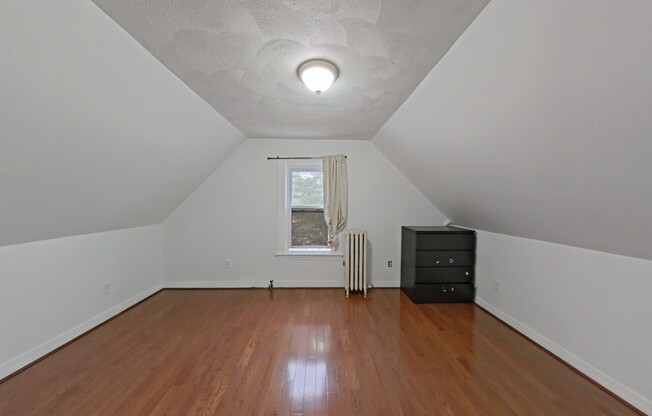 4 beds, 1.5 baths, 1,724 sqft, $3,700, Unit SF