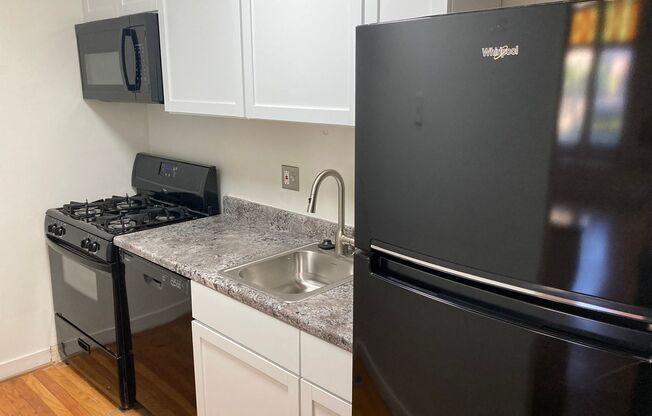 1 bed, 1 bath, 650 sqft, $1,299, Unit 9A