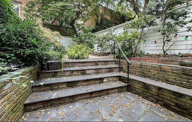 120 CHRISTOPHER ST