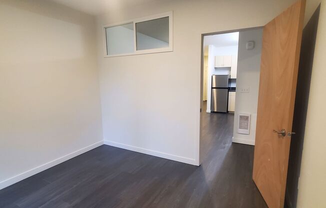 1 bed, 1 bath, 574 sqft, $1,875, Unit 105