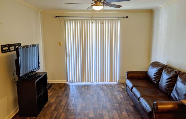 Greenbriar Condo for Rent!!!