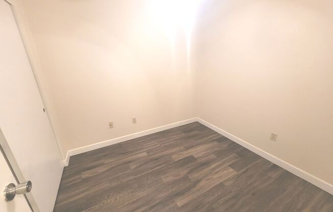 1 bed, 1 bath, $1,195, Unit 215