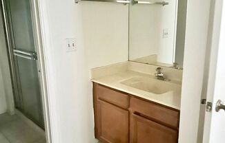 2 beds, 2 baths, 902 sqft, $1,195, Unit #140